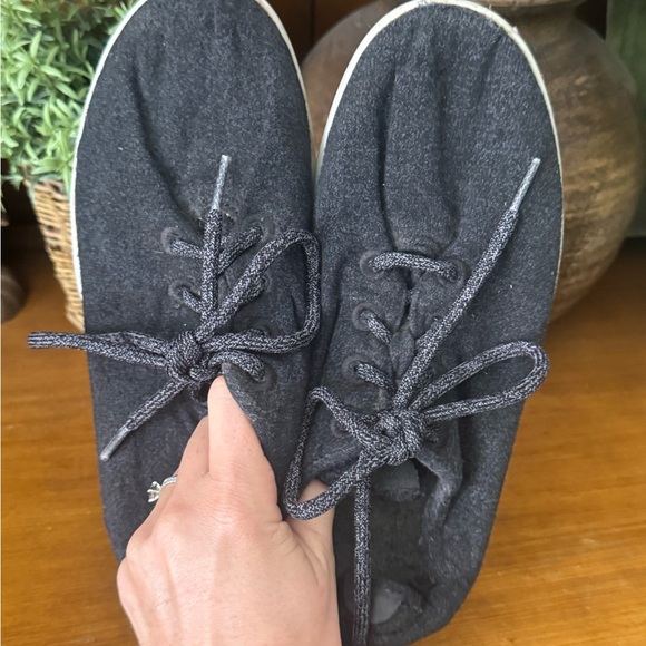 Allbirds Black Sneakers - Picture 6 of 8